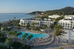 Grand Palladium White Island Resort & Spa All Inclusive en Playa d'en Bossa 5 estrellas junto al mar