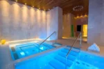 Jacuzzi del 5 estrellas Hotel & Spa Arzuaga en Quintanilla de Onésimo