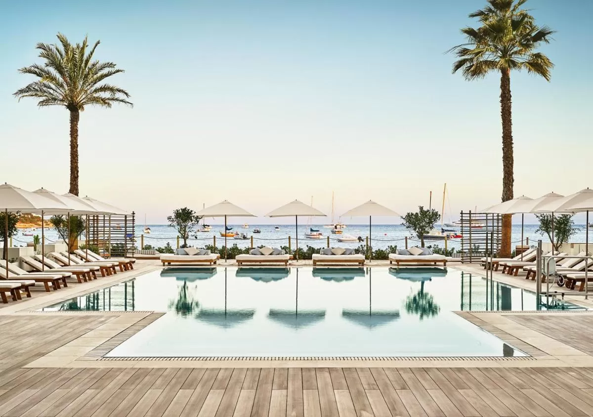Nobu Hotel Ibiza Bay Talamanca 5 estrellas con vistas al océano Nobu Hotel Ibiza Bay Talamanca 5 estrellas con vistas al océano