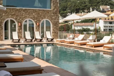 Piscina del 5 estrellas Finca Victoria Hotel & Spa Begur