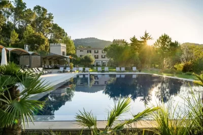 Piscina del resort Castell Son Claret Es Capdellà The Leading Hotels of the World
