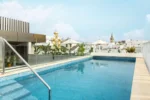 Piscina en la azotea Radisson Collection Hotel Magdalena Plaza Sevilla