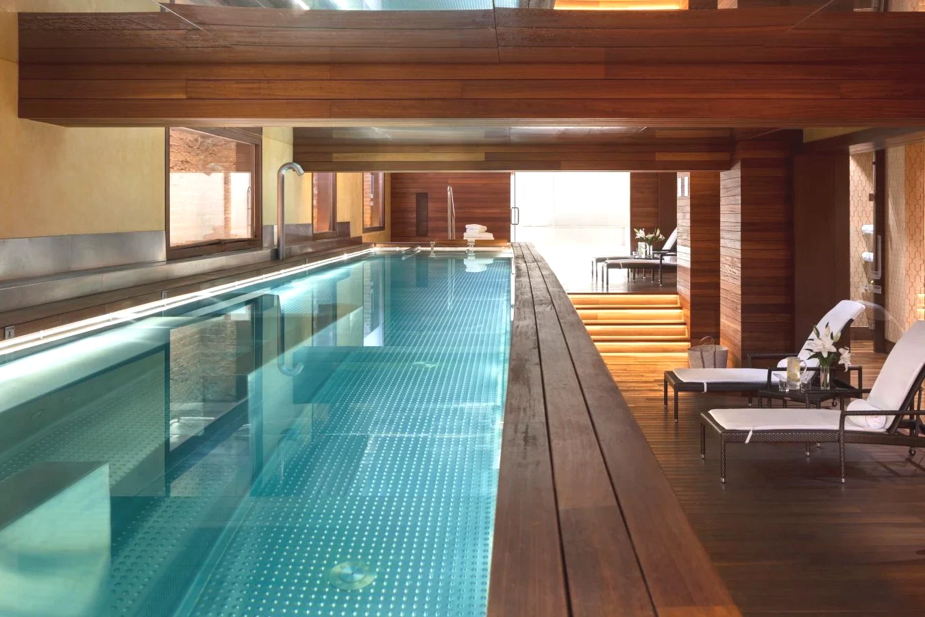 Piscina interior climatizada URSO Hotel & Spa Madrid a Small Luxury Hotel of the World
