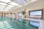 Piscina interior del 5estrellas Barceló Torre de Madrid