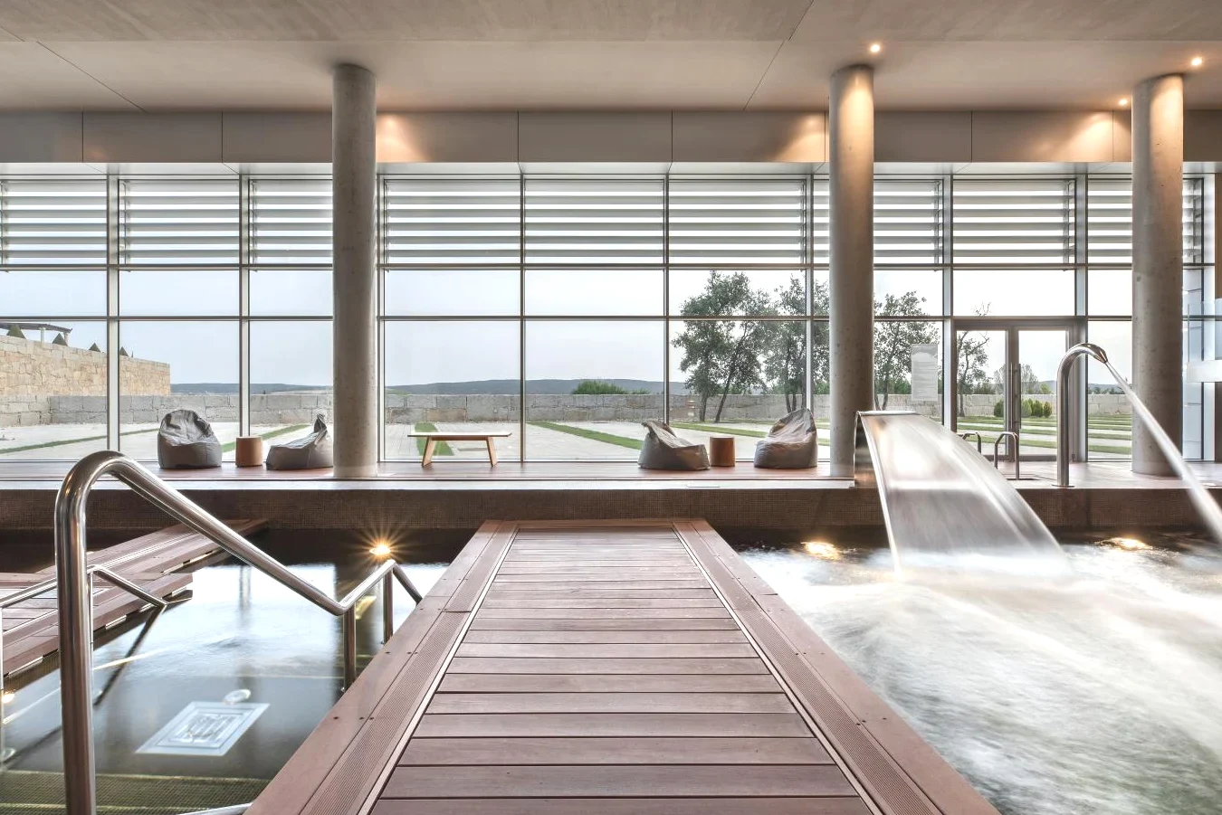 Piscina wellness Valbusenda Hotel Bodega & Spa