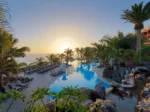 Resort con piscina vistas al mar Adrián Hoteles Roca Nivaria en Adeje