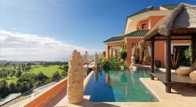 H5star Expert Score Royal Garden Villas, Luxury Hotel