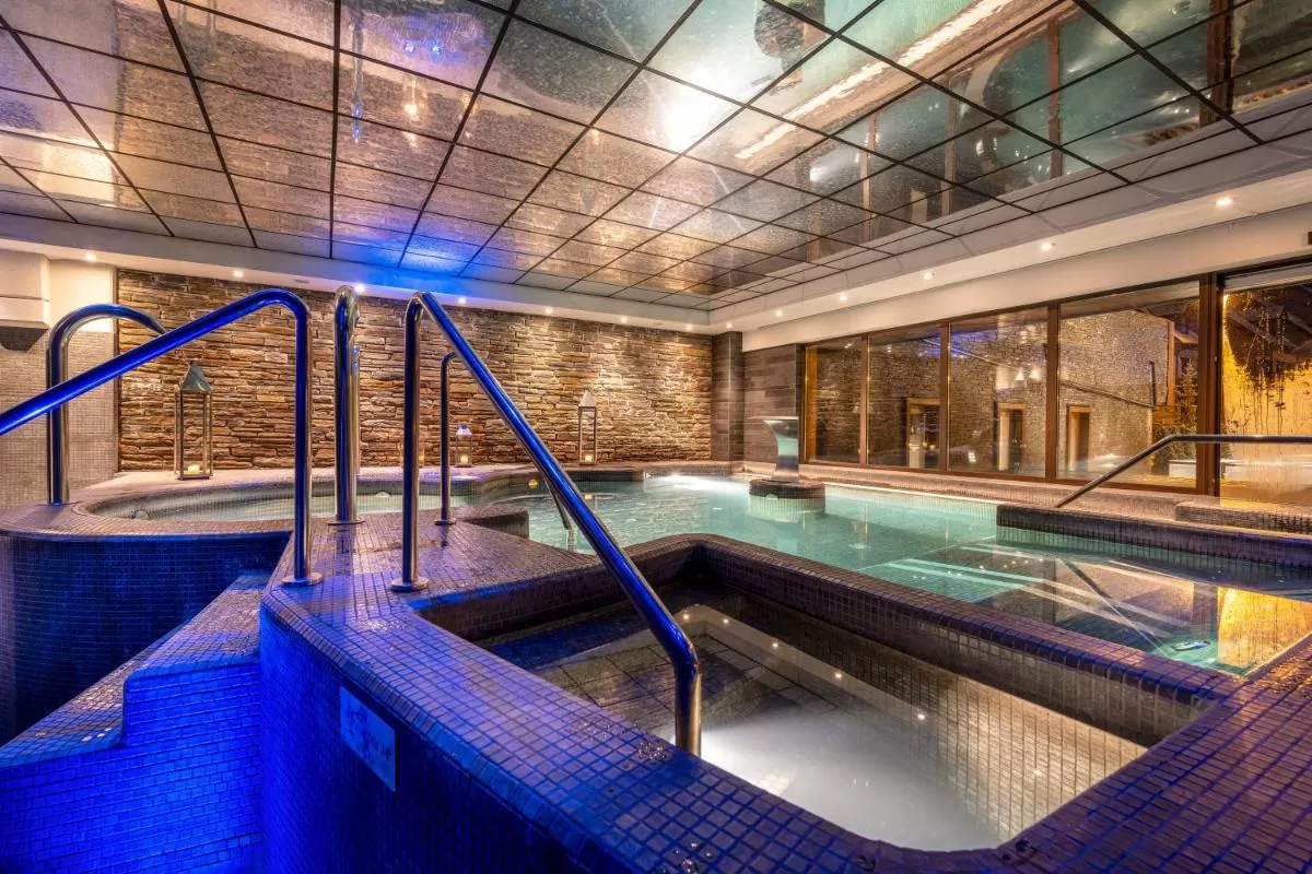 Hotel Val de Neu G.L.