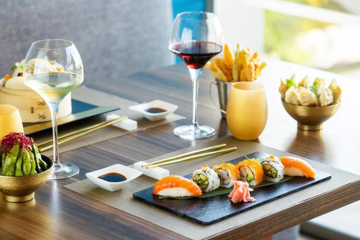 Sushi comida alto standing Zafiro Palace Palmanova