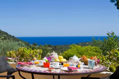 Vistas al mar en 5 estrellas Agroturismo Can Talaias San Carlos, en Sant Carles de Peralta
