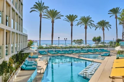 W Ibiza hotel de 5 estrellas Santa Eulària des Riu